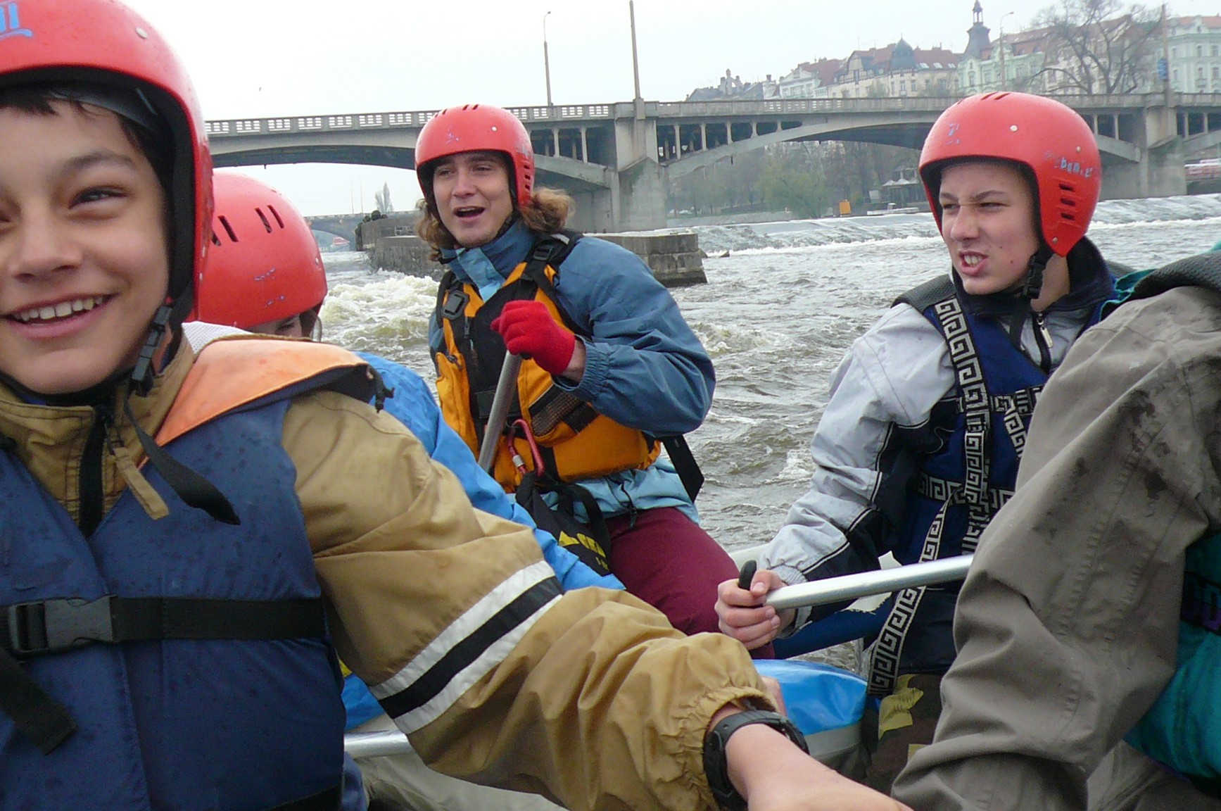 CAL 2008 04 Studna jez za vecera septa 30